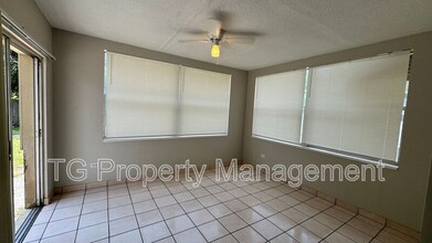 6536 Anvers Blvd S in Jacksonville, FL - Building Photo - Building Photo