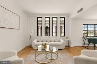 1701 16th St NW in Washington, DC - Building Photo