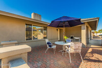 5337 E Gelding Dr in Scottsdale, AZ - Building Photo - Building Photo