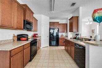 1646 Scarlet Oak Loop in Winter Garden, FL - Building Photo - Building Photo