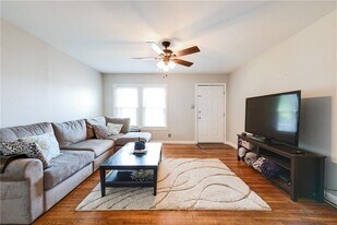 7815 Hardy Dr in Austin, TX - Building Photo