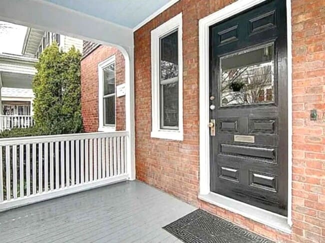 84 Keene St in Providence, RI - Foto de edificio - Building Photo