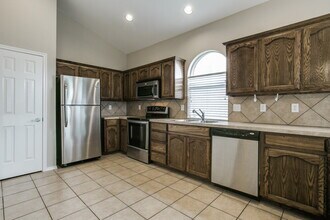 1212 Juniper Ln in Burleson, TX - Building Photo - Building Photo