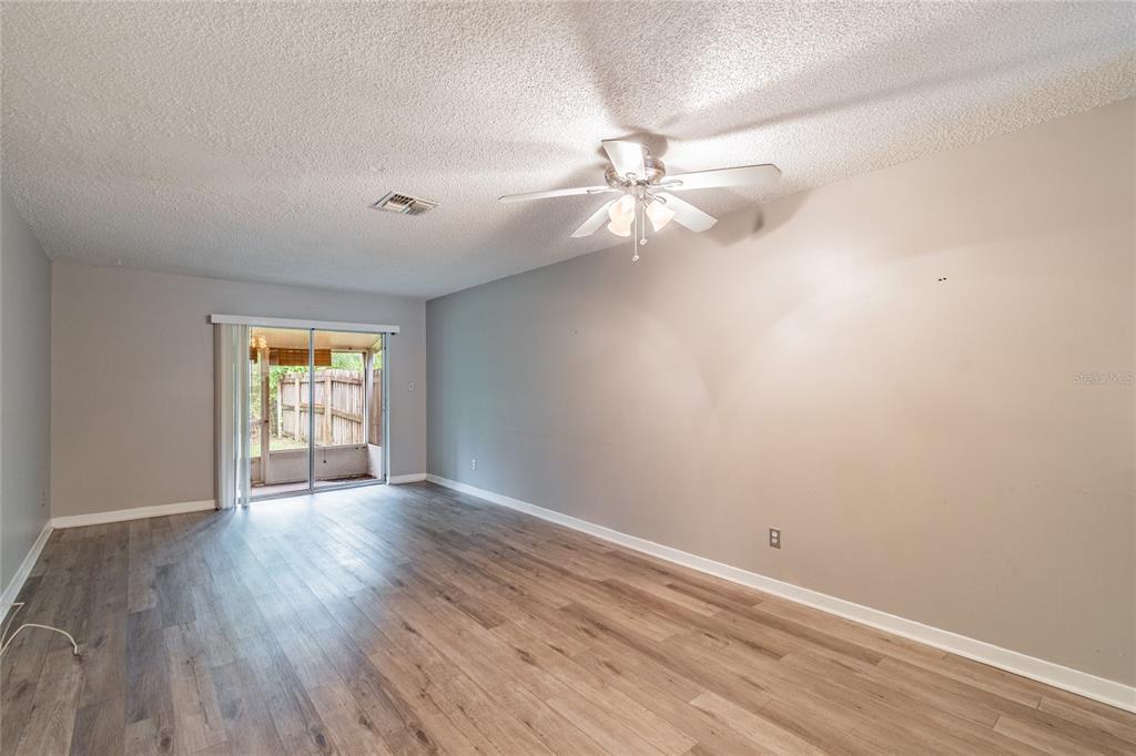 14724 Sunset St-Unit -3 in Clearwater, FL - Building Photo