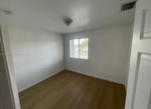 2740 SE 15th Rd in Homestead, FL - Building Photo - Building Photo