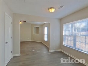 111 Parsons Mill Ln in Columbia, SC - Foto de edificio - Building Photo