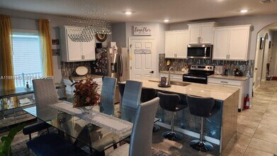 2271 Arlington Dr SW in Vero Beach, FL - Building Photo - Building Photo