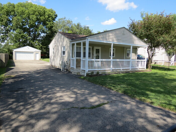 426 Basswood Rd in Columbus, OH - Foto de edificio