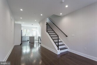 2722 Latona St in Philadelphia, PA - Building Photo - Building Photo