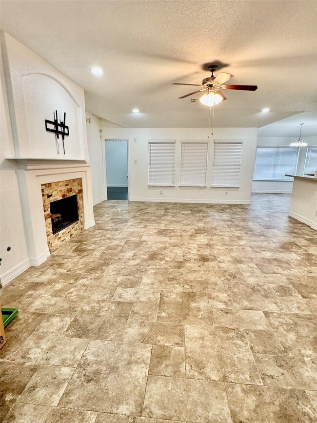 property at 21424 Quail Point Ln