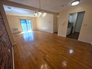 123 Elm St in Quincy, MA - Building Photo - Building Photo