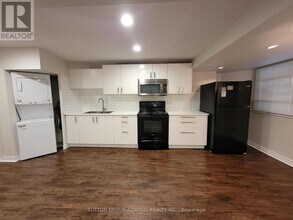 61 Janesville Rd in Vaughan, ON - Building Photo - Building Photo