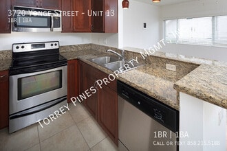 3720 Yonge St in San Diego, CA - Building Photo - Building Photo