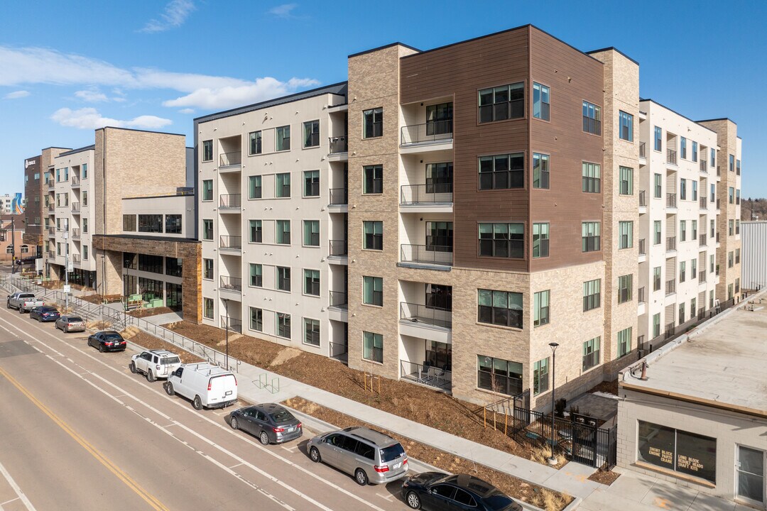 Ensley in Colorado Springs, CO - Foto de edificio