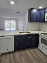 1700 NW 58th Terrace in Sunrise, FL - Building Photo