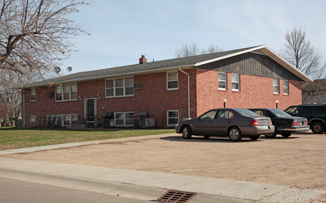 382 White St S in Eden Valley, MN - Building Photo - Building Photo