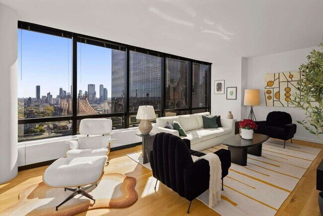 420 E 61st St in New York, NY - Building Photo - Building Photo
