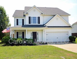 689 Flintrock Dr in Boiling Springs, SC - Building Photo