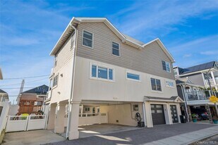 71 Michigan St in Long Beach, NY - Building Photo