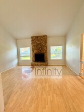 8338 SW Mohawk St in Tualatin, OR - Building Photo - Building Photo