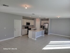 4518 Dow Ln in Lake Worth, FL - Building Photo - Building Photo