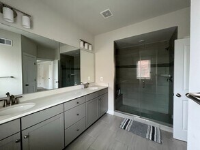 15540 Smoke Box Way in Woodbridge, VA - Building Photo - Building Photo