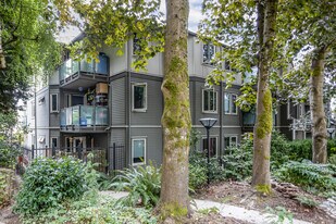 Paloma Housing Co-Op in Vancouver, BC - Building Photo
