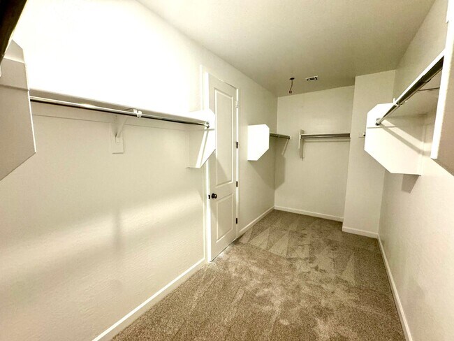 1974 W Lariat Ln in Phoenix, AZ - Building Photo - Building Photo