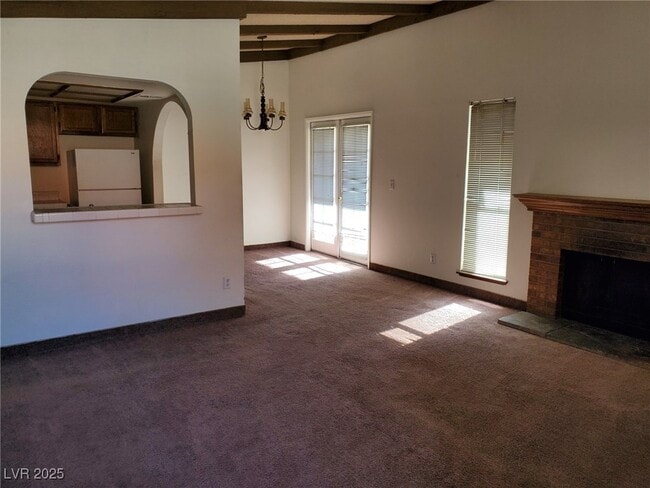 6125 W Oakey Blvd in Las Vegas, NV - Building Photo - Building Photo