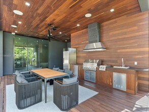 871 NE 83rd St in Miami, FL - Building Photo - Building Photo