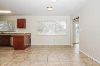 2396 Roxbury Cir in North Port, FL - Building Photo - Building Photo