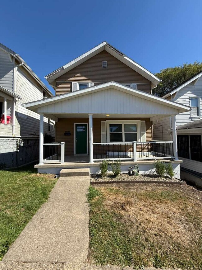 1606 Woodmont Ave in New Kensington, PA - Building Photo - Building Photo