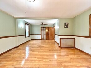 28 Howard St in Arlington, MA - Building Photo - Building Photo