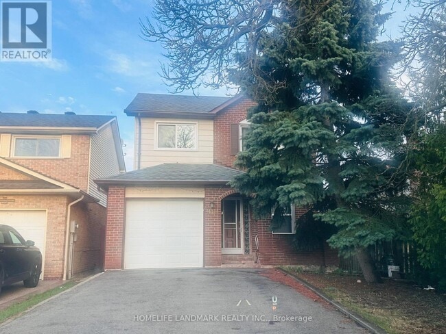 property at 940 Hampstead Ct