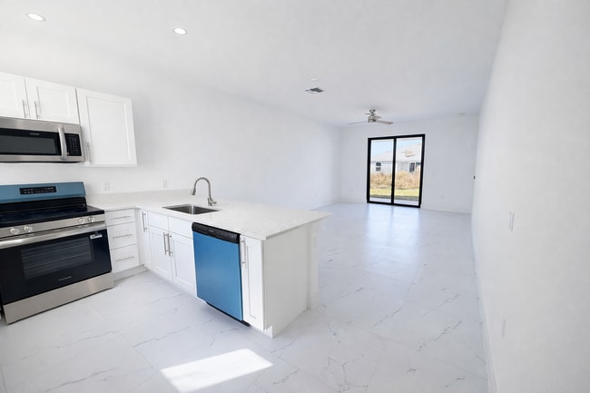 property at 828 Holmes Ave