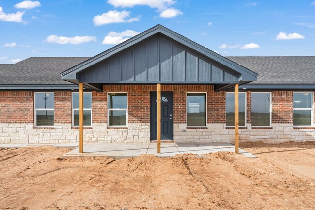 10405 N County Rd 2800 in Lubbock, TX - Building Photo - Building Photo