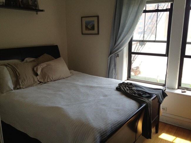 1940 W Wilson Ave, Unit 3I in Chicago, IL - Building Photo - Building Photo