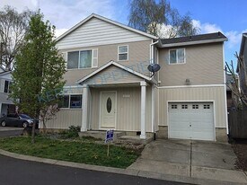 655 SE 148th Ave in Portland, OR - Building Photo