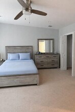 711 Bloomfield St in Hoboken, NJ - Foto de edificio - Building Photo