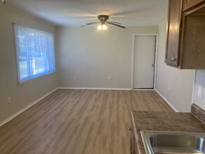 202 Mountain View Dr in Hampton, TN - Building Photo - Building Photo