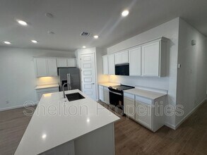 17746 W Turquoise Ave in Glendale, AZ - Building Photo - Building Photo