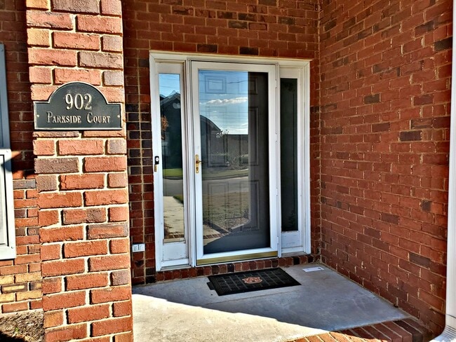 902 Parkside Ct SE in Decatur, AL - Building Photo - Building Photo