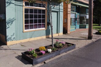 405 S Trenton Ave, Unit 2 in Pittsburgh, PA - Building Photo - Building Photo