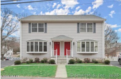 75 Bible St in Greenwich, CT - Building Photo