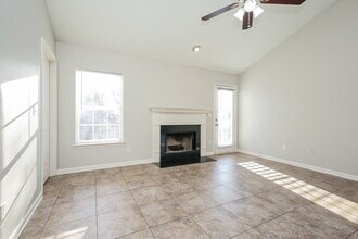 312 Sarna Dr in La Vergne, TN - Building Photo - Building Photo