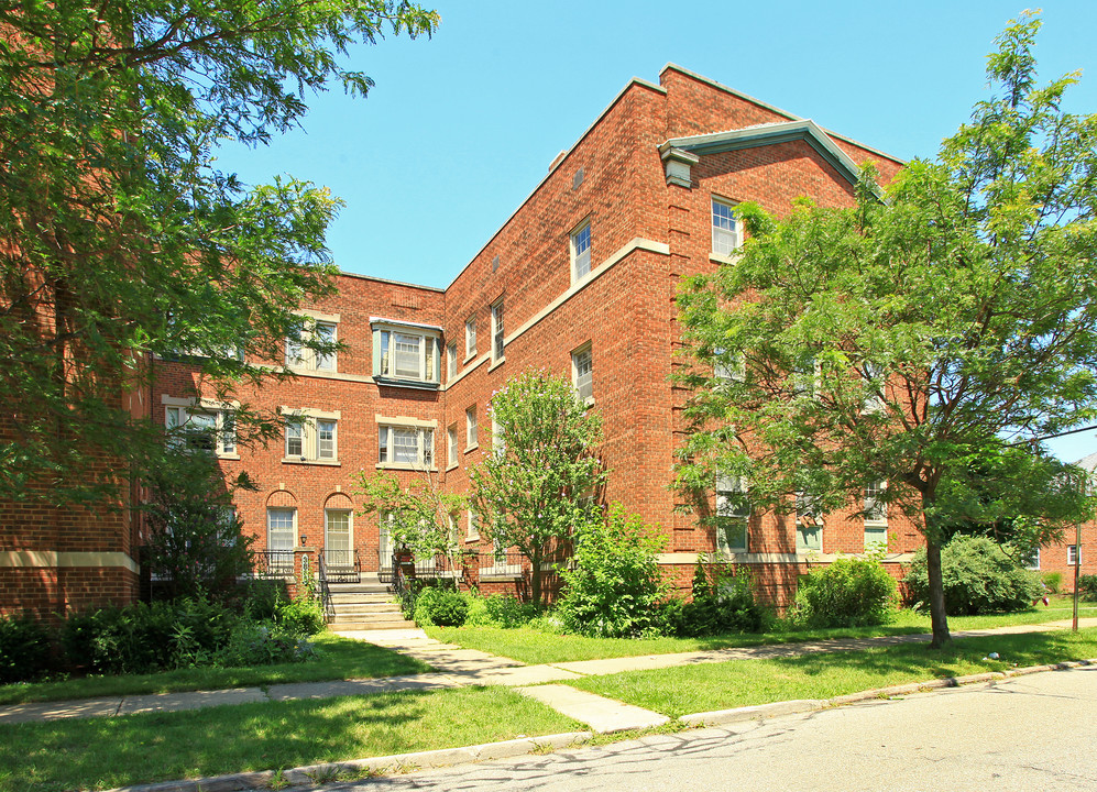 Noble Orchard Apartments in Cleveland Heights, OH - Building Photo