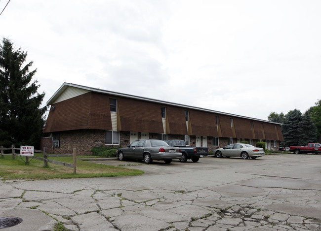 10798-10800 Forest St in Garrettsville, OH - Building Photo - Building Photo