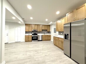 1343 W Rosedale Ave in Chicago, IL - Building Photo - Building Photo