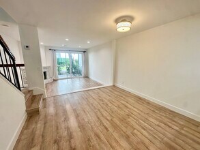 5538 Las Virgenes Rd, Unit 141 in Calabasas, CA - Building Photo - Building Photo