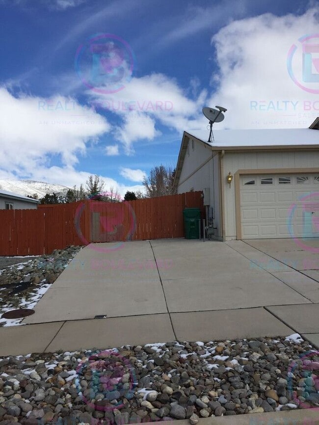 17863 Bear River Ct in Reno, NV - Building Photo - Building Photo